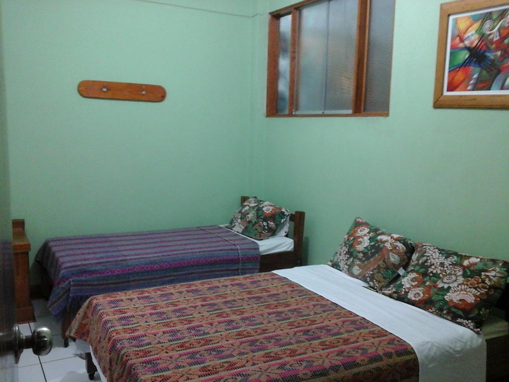 Hostal Yaki Lima Habitación foto