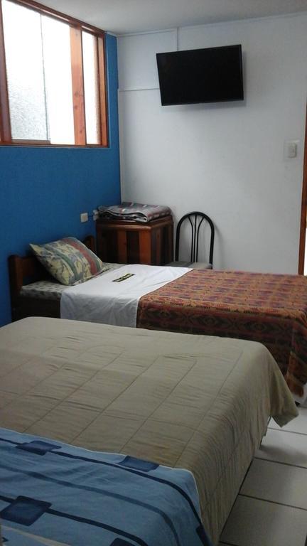 Hostal Yaki Lima Habitación foto